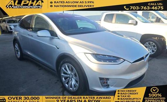 TESLA MODEL X 2018 5YJXCDE26JF115423 image